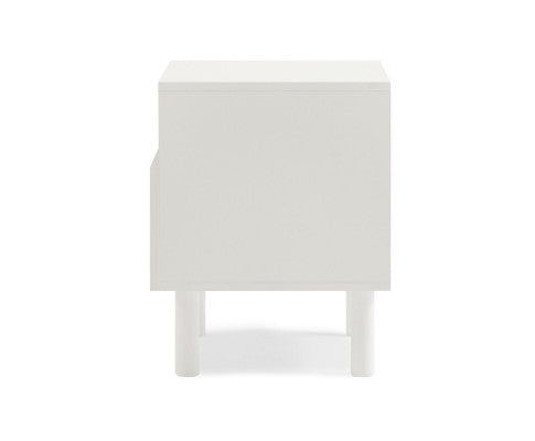 RATTAN BEDSIDE TABLE IN WHITE